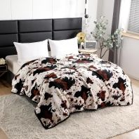 Фотография Плед рисунок коровка с леопардом