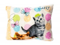 Картинка Подушка детская Котята и бантики от интернет-магазина Галактика текстиля