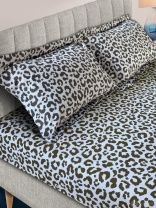 Простыня с наволочками Коровка фотография