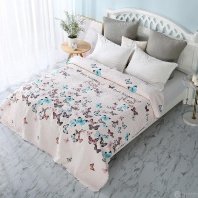 картинка Покрывало Разноцветные бабочки