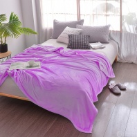 Плед Tango цвета Глициния от интернет магазина galatekstil.ru Фотография Плед Tango цвета Глициния